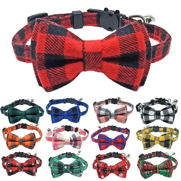 Haustier Breakaway Katzenhalsband Fliege und Glocke Niedliches kariertes Weihnachtsrotes elastisches verstellbares Hundehalsband mit Schärpe Kleine Glocke für Katzen