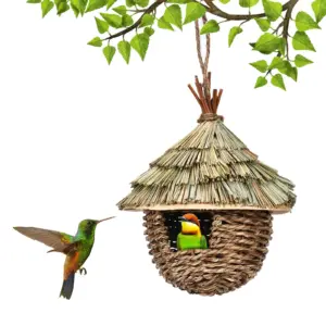 Birds Nest Bird Cage Natural Grass Egg Cage Bird House Outdoor Decorative Weaved Hanging Parrot Nest Houses Pet Bedroom